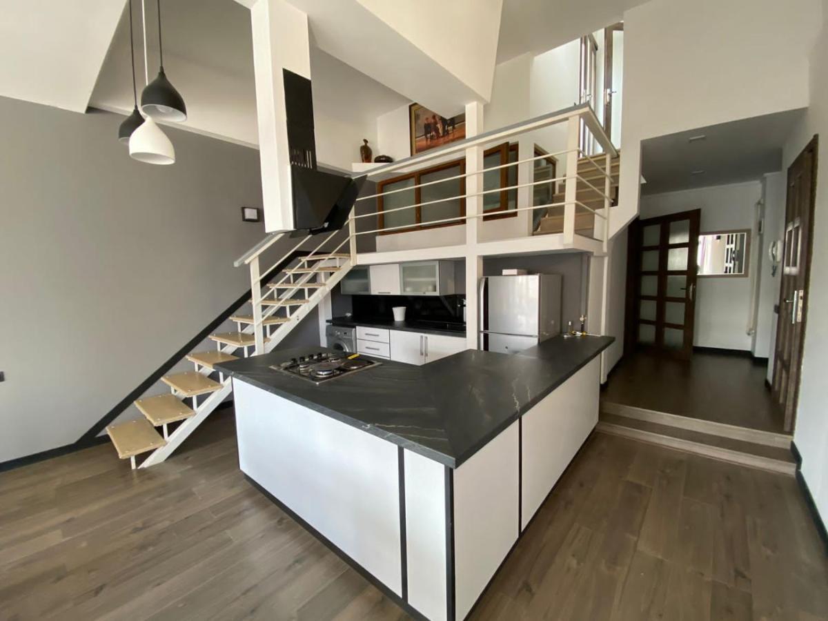 Luxe Apartment In Center Ереван Экстерьер фото