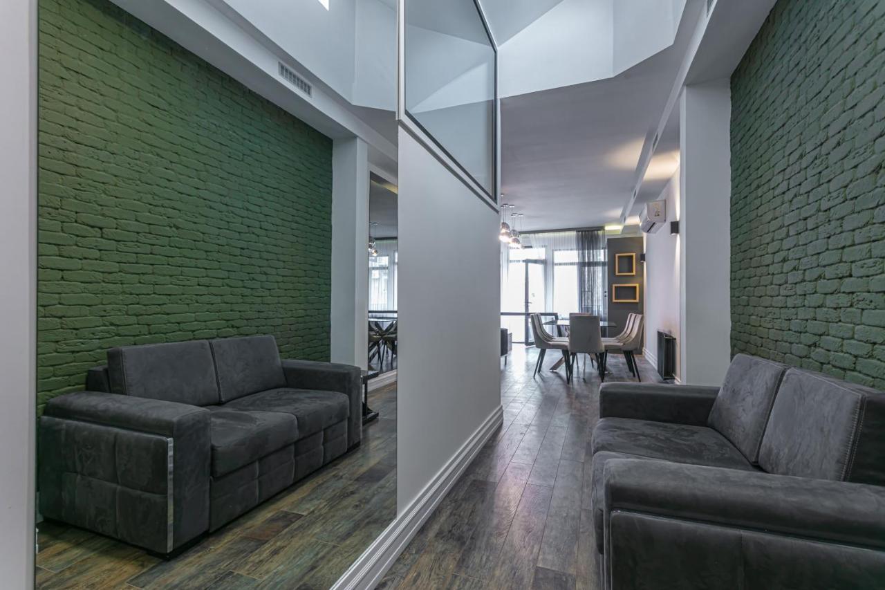 Luxe Apartment In Center Ереван Экстерьер фото