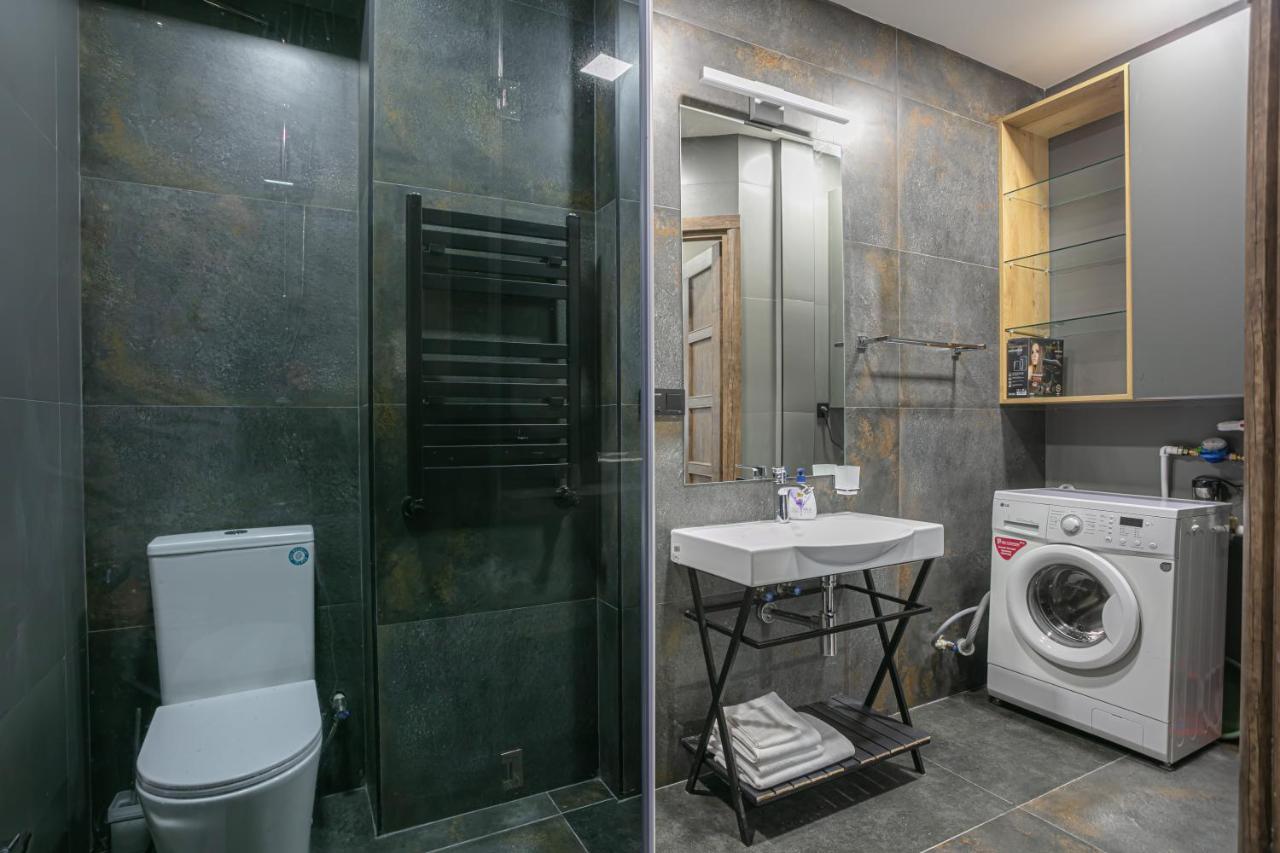 Luxe Apartment In Center Ереван Экстерьер фото