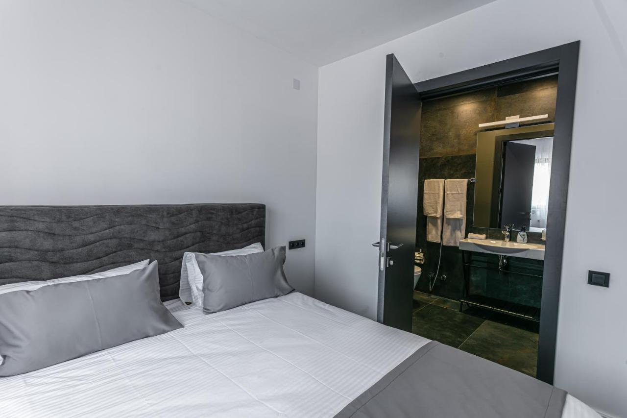 Luxe Apartment In Center Ереван Экстерьер фото