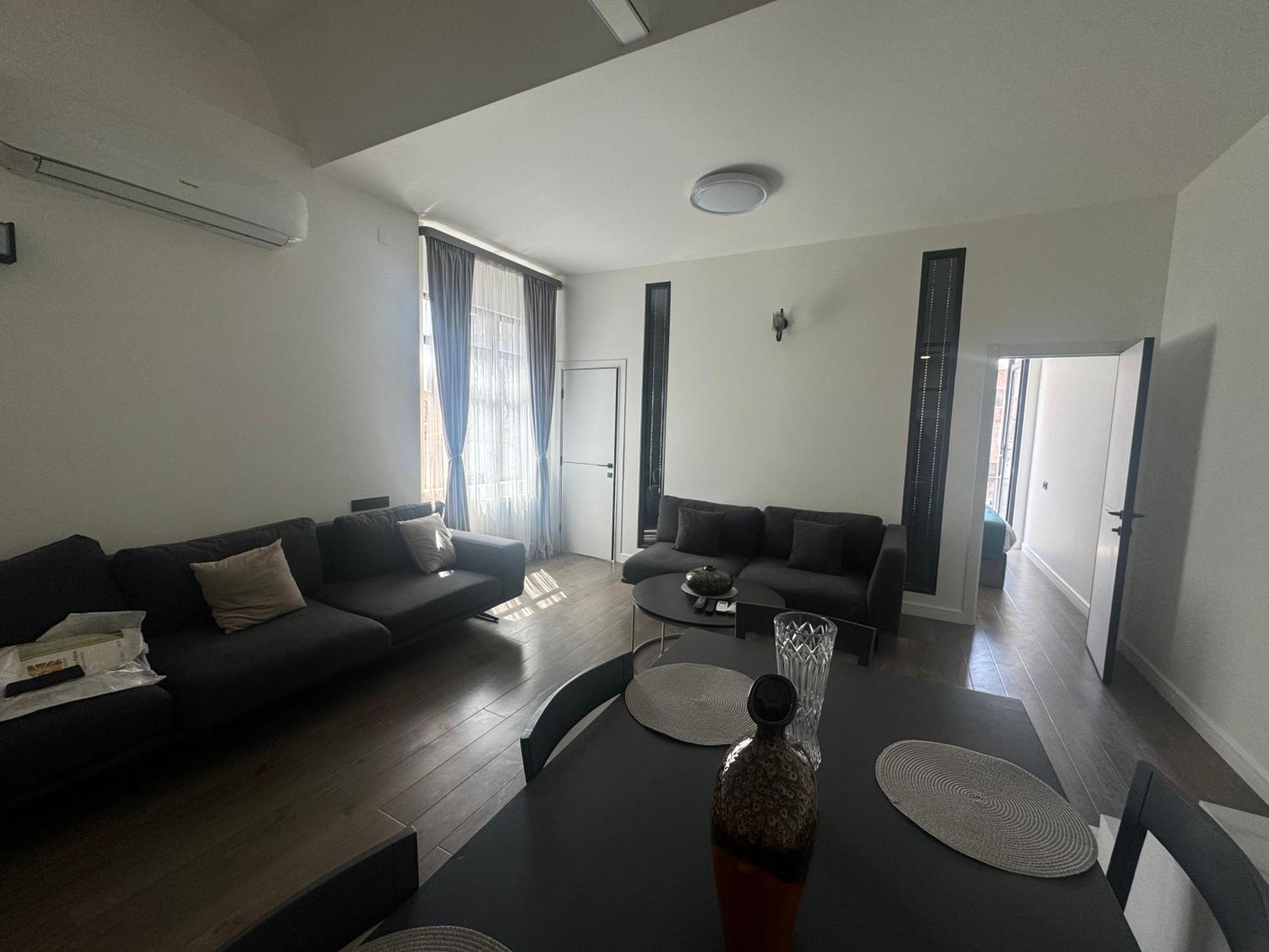 Luxe Apartment In Center Ереван Экстерьер фото